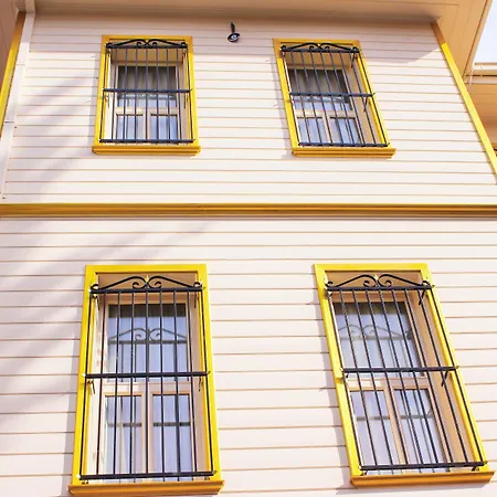 Ottoman's Pearl Bed & Breakfast 4*